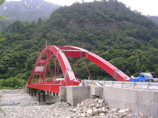 新長青橋已接近完工
