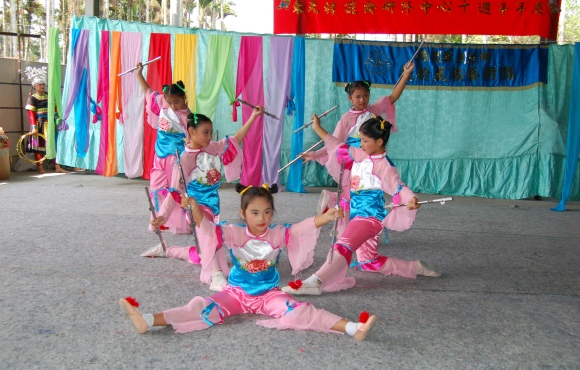 遐齡研修中心舞蹈班十週年活動 娃娃班贊助演出