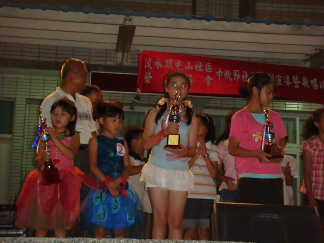 兒童組歌唱大賽前三名