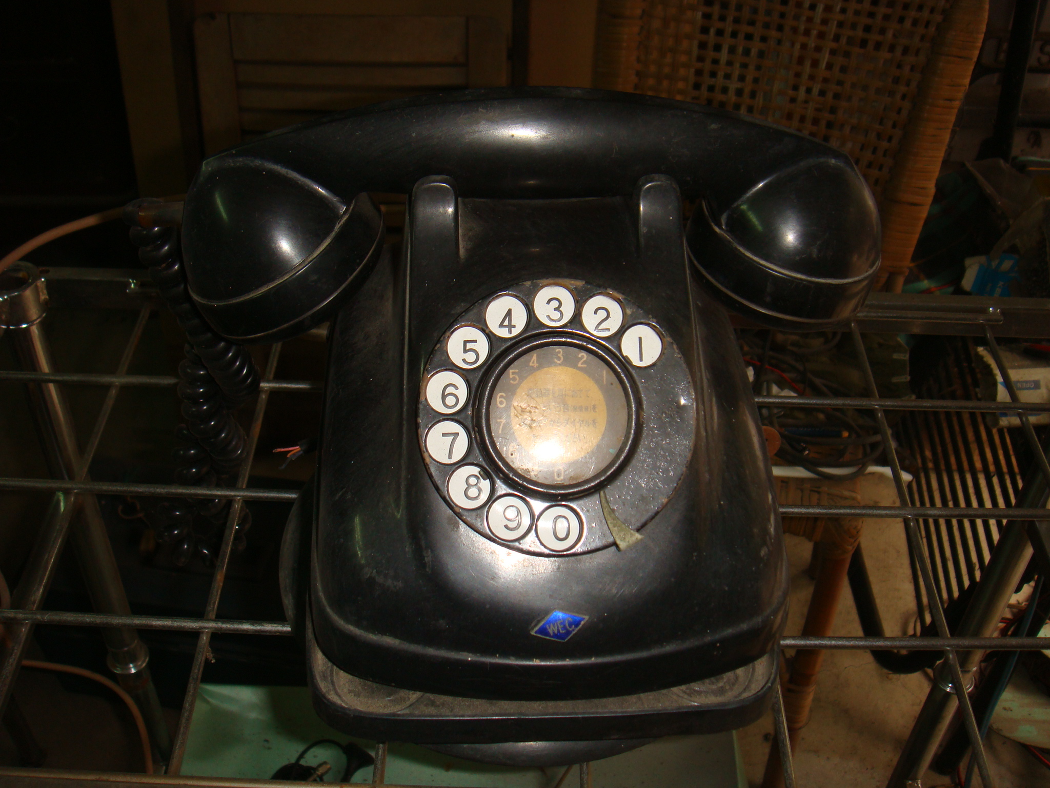 日製-早期轉盤式電話