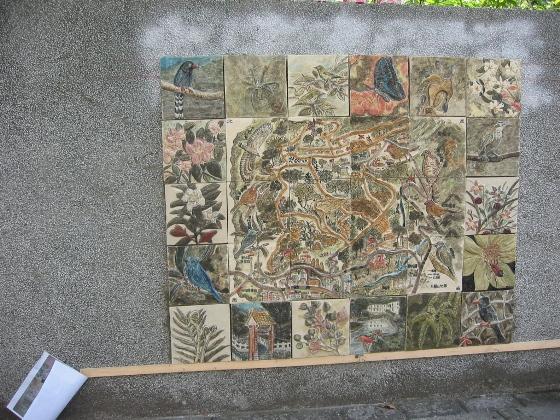 陶藝班的作品，參與了第二屆社區藝術節的活動，在清江國小外牆砌上陶藝班作品，使社區更添藝術氣息。